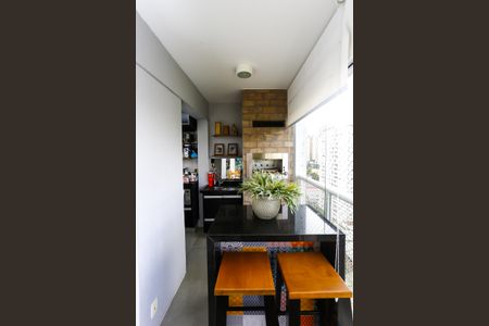 Apartamento à venda com 84m², 2 quartos e 2 vagas Apartamento à venda com 84m², 2 quartos e 2 vagasVaranda