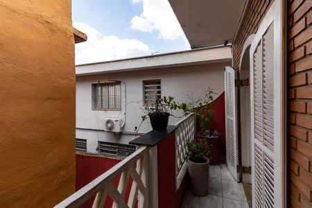 Casa à venda com 525m², 8 quartos e 4 vagas Casa à venda com 525m², 8 quartos e 4 vagasCasa 1 - Varanda da Suíte 1