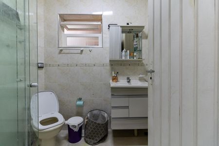 Casa à venda com 525m², 8 quartos e 4 vagas Casa à venda com 525m², 8 quartos e 4 vagasCasa 2 - Banheiro