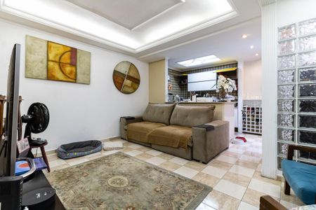 Casa à venda com 525m², 8 quartos e 4 vagas Casa à venda com 525m², 8 quartos e 4 vagasCasa 1 - Sala de Tv