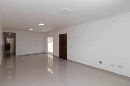 Casa à venda com 195m², 3 quartos e 4 vagasSala