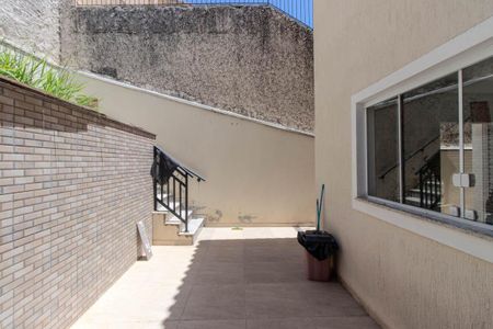 Casa à venda com 195m², 3 quartos e 4 vagasQuintal