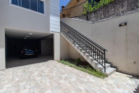 Casa à venda com 195m², 3 quartos e 4 vagasGaragem