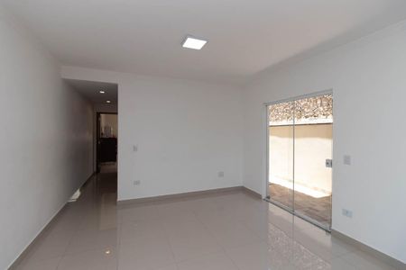 Casa à venda com 195m², 3 quartos e 4 vagasSala