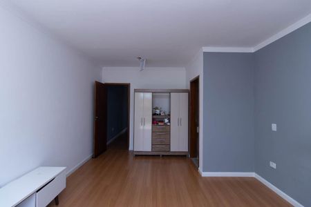 Casa à venda com 195m², 3 quartos e 4 vagasQuarto Suíte