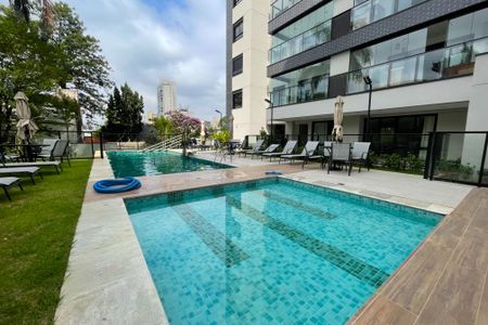 Apartamento à venda com 92m², 2 quartos e 2 vagas Apartamento à venda com 92m², 2 quartos e 2 vagasÁrea comum - Piscina