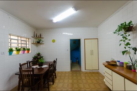 Casa à venda com 197m², 4 quartos e 2 vagas Casa à venda com 197m², 4 quartos e 2 vagasCozinha