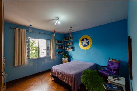 Casa à venda com 197m², 4 quartos e 2 vagas Casa à venda com 197m², 4 quartos e 2 vagasQuarto 1