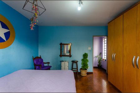 Casa à venda com 197m², 4 quartos e 2 vagas Casa à venda com 197m², 4 quartos e 2 vagasQuarto 1