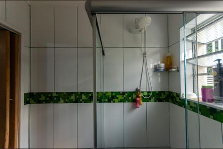 Casa à venda com 197m², 4 quartos e 2 vagas Casa à venda com 197m², 4 quartos e 2 vagasBanheiro