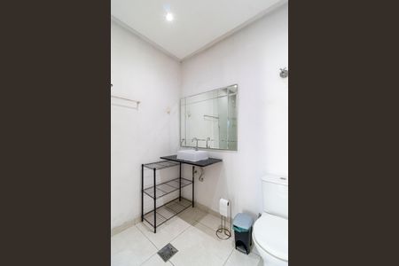 Apartamento à venda com 81m², 2 quartos e sem vagaBanheiro