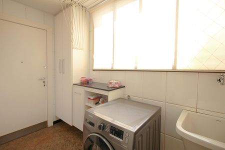 Apartamento à venda com 220m², 4 quartos e 4 vagasÁrea de Serviço