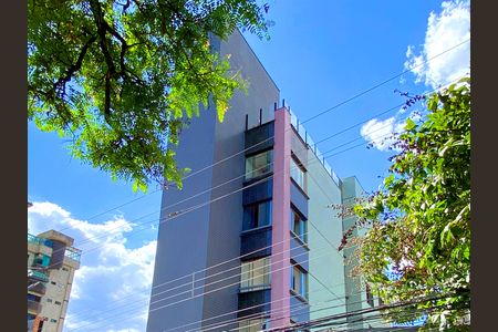 Apartamento à venda com 220m², 4 quartos e 4 vagasFachada