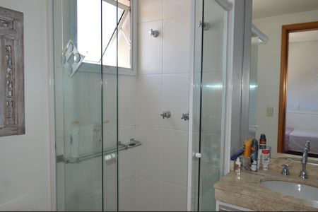 Apartamento à venda com 140m², 3 quartos e 2 vagasBanheiro da Suíte 1