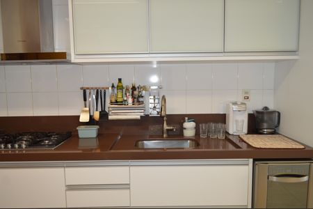 Apartamento à venda com 140m², 3 quartos e 2 vagasCozinha