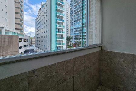 Apartamento para alugar com 55m², 1 quarto e 1 vagaVaranda