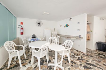 Apartamento para alugar com 55m², 1 quarto e 1 vagaÁrea de Lazer 