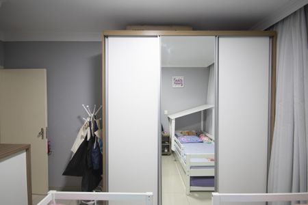 Casa à venda com 140m², 3 quartos e 2 vagas Casa à venda com 140m², 3 quartos e 2 vagasQuarto 2