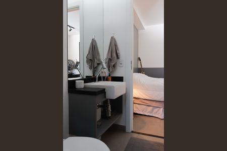 Studio à venda com 25m², 1 quarto e sem vaga Studio à venda com 25m², 1 quarto e sem vagaBanheiro