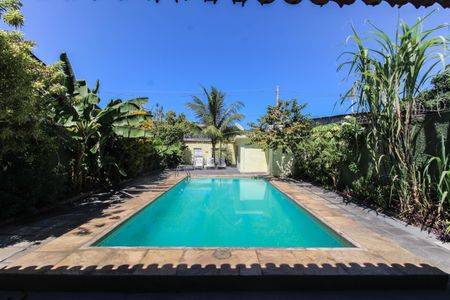 Casa para alugar com 300m², 1 quarto e 1 vagaPiscina