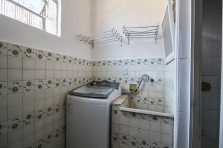 Casa para alugar com 300m², 1 quarto e 1 vagaÁrea de Serviço