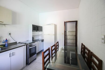 Casa para alugar com 300m², 1 quarto e 1 vagaCozinha