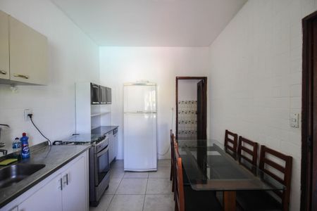 Casa para alugar com 300m², 1 quarto e 1 vagaCozinha