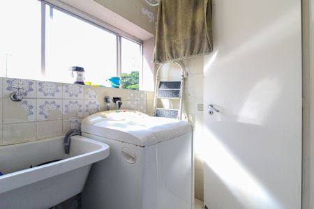 Apartamento à venda com 83m², 3 quartos e 2 vagas Apartamento à venda com 83m², 3 quartos e 2 vagasÁrea de Serviço