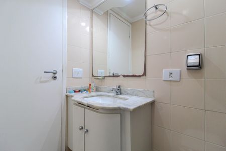 Apartamento à venda com 83m², 3 quartos e 2 vagas Apartamento à venda com 83m², 3 quartos e 2 vagasBanheiro