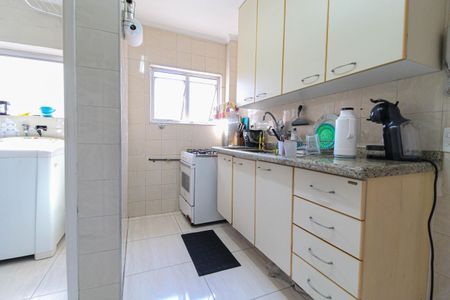 Apartamento à venda com 83m², 3 quartos e 2 vagas Apartamento à venda com 83m², 3 quartos e 2 vagasCozinha