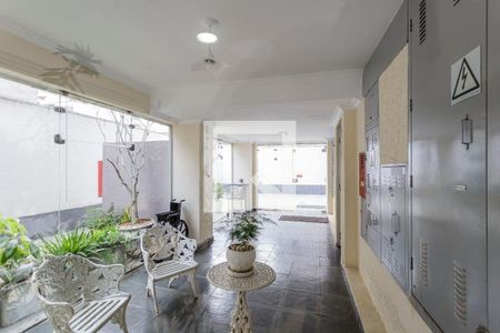 Apartamento à venda com 83m², 3 quartos e 2 vagas Apartamento à venda com 83m², 3 quartos e 2 vagasHall