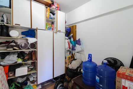 Apartamento à venda com 83m², 3 quartos e 2 vagas Apartamento à venda com 83m², 3 quartos e 2 vagasQuarto de Serviço