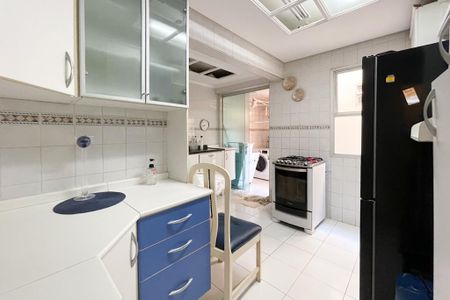 Apartamento para alugar com 140m², 2 quartos e 1 vaga Apartamento para alugar com 140m², 2 quartos e 1 vagaCozinha