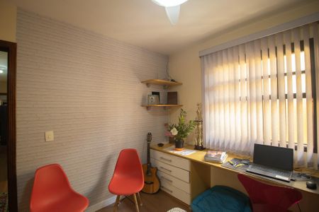 Casa à venda com 224m², 3 quartos e 3 vagasQuarto 2