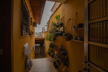 Casa à venda com 224m², 3 quartos e 3 vagasCorredor