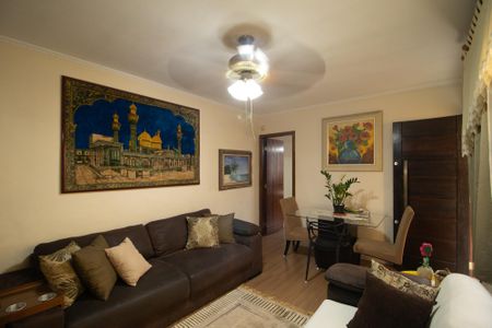 Casa à venda com 224m², 3 quartos e 3 vagasSala