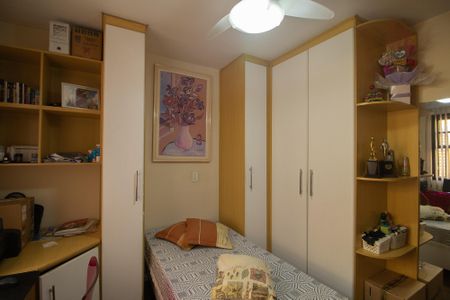 Casa à venda com 224m², 3 quartos e 3 vagasQuarto 2