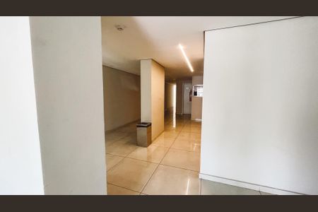 Apartamento à venda com 54m², 2 quartos e 1 vaga Apartamento à venda com 54m², 2 quartos e 1 vagaHall de entrada