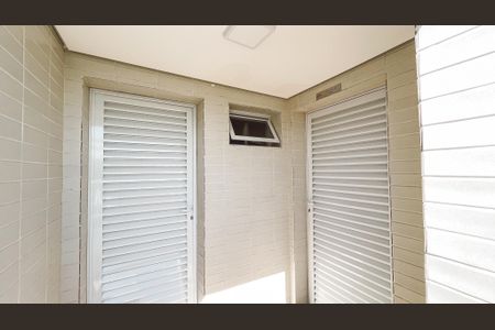 Apartamento à venda com 54m², 2 quartos e 1 vaga Apartamento à venda com 54m², 2 quartos e 1 vagaÁrea comum - Piscina