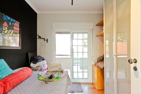 Casa de condomínio à venda com 450m², 5 quartos e 6 vagas Casa de condomínio à venda com 450m², 5 quartos e 6 vagasQuarto 1