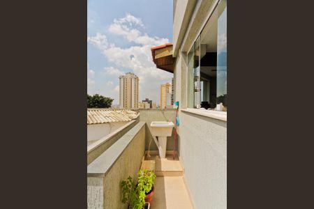 Casa de condomínio à venda com 450m², 5 quartos e 6 vagas Casa de condomínio à venda com 450m², 5 quartos e 6 vagasÁrea externa