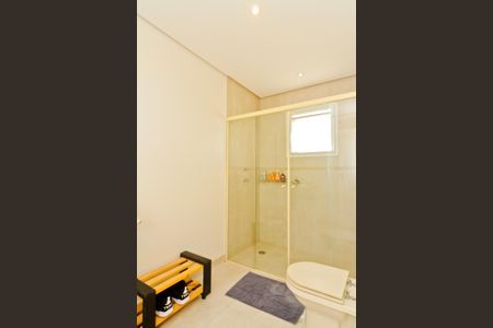 Casa de condomínio à venda com 450m², 5 quartos e 6 vagas Casa de condomínio à venda com 450m², 5 quartos e 6 vagasBanheiro da Suíte 3