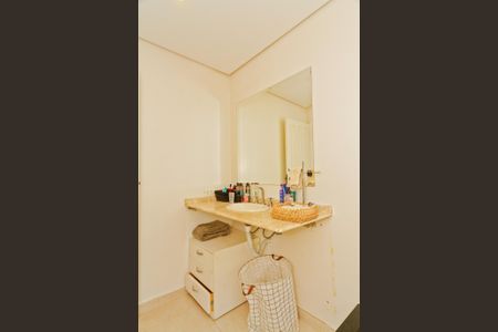 Casa de condomínio à venda com 450m², 5 quartos e 6 vagas Casa de condomínio à venda com 450m², 5 quartos e 6 vagasBanheiro da Suíte 3