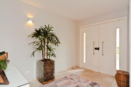 Casa de condomínio à venda com 450m², 5 quartos e 6 vagas Casa de condomínio à venda com 450m², 5 quartos e 6 vagasSala