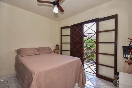 Casa à venda com 180m², 3 quartos e 4 vagasSuíte