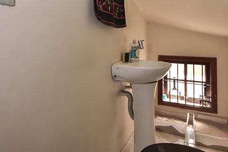 Casa à venda com 180m², 3 quartos e 4 vagasLavabo