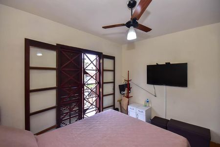 Casa à venda com 180m², 3 quartos e 4 vagasSuíte