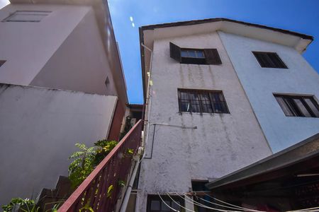 Casa à venda com 180m², 3 quartos e 4 vagasFachada Posterior