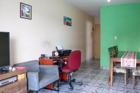 Apartamento à venda com 74m², 2 quartos e 1 vagaSala