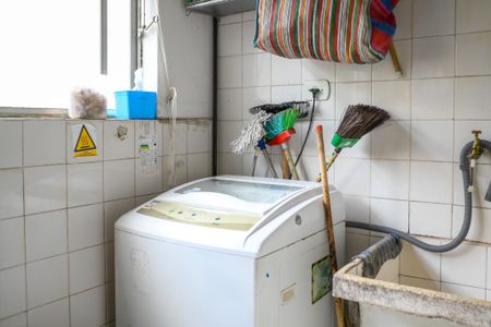 Apartamento à venda com 74m², 2 quartos e 1 vagaÁrea de Serviço